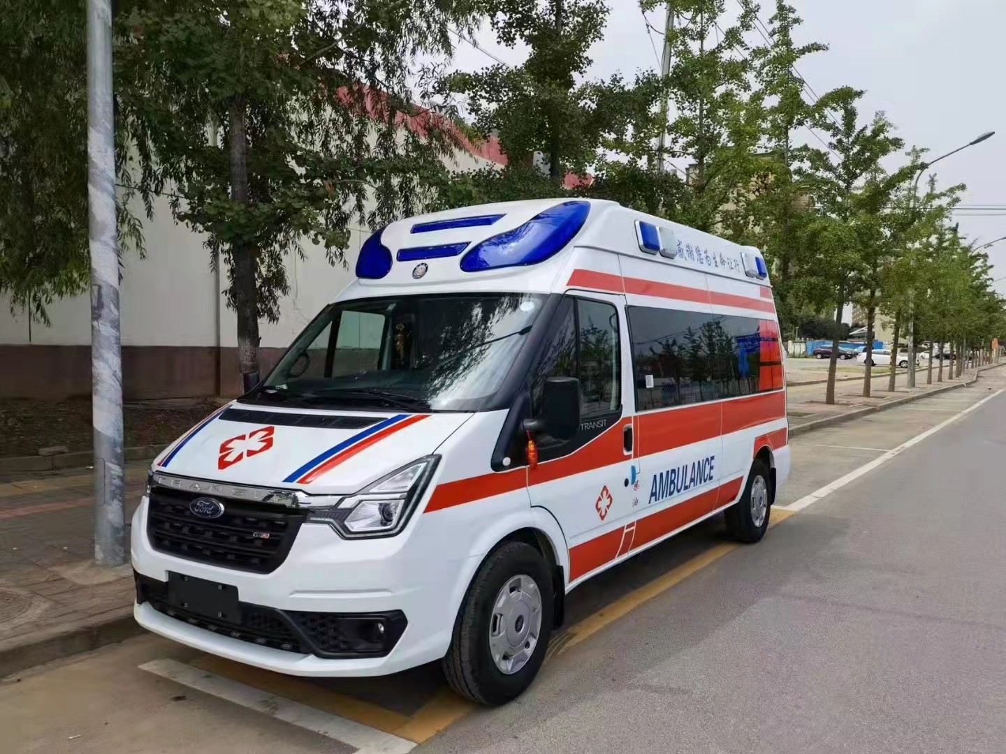 两当县妇婴监护型护送